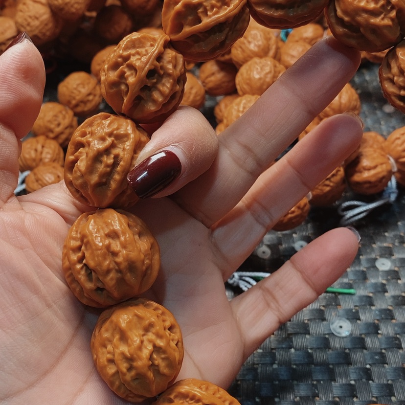 【闪购商品】文玩核桃吊坠大*?粗筋