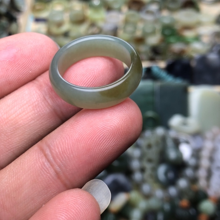 和田玉颈饰未镶嵌桃*