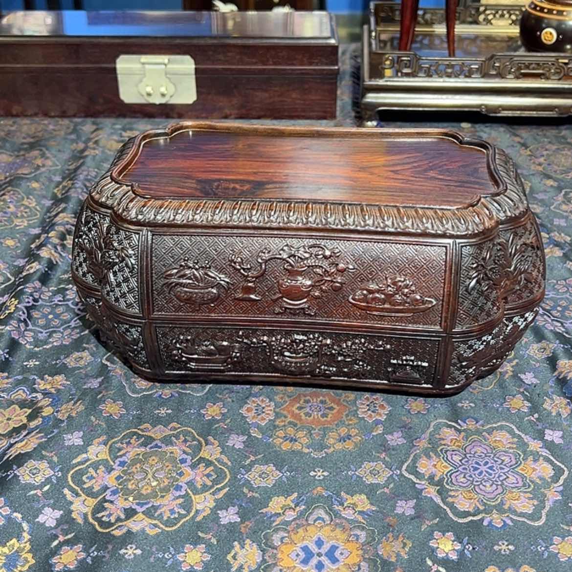 【闪购商品】红酸枝木类成套家具盒子