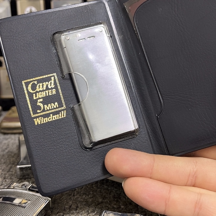 笑***笑日本超薄打火机机