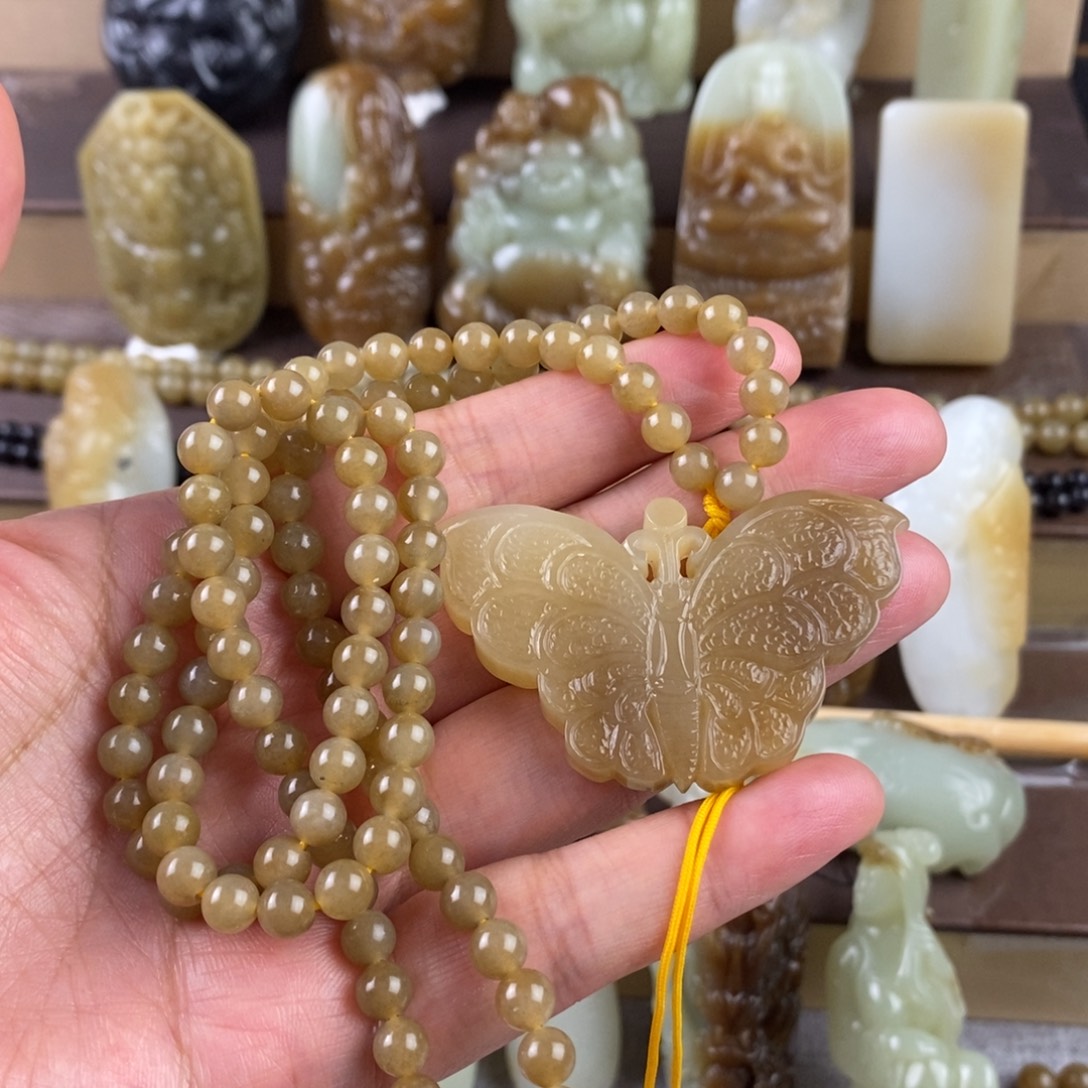 和田玉未镶嵌颈饰