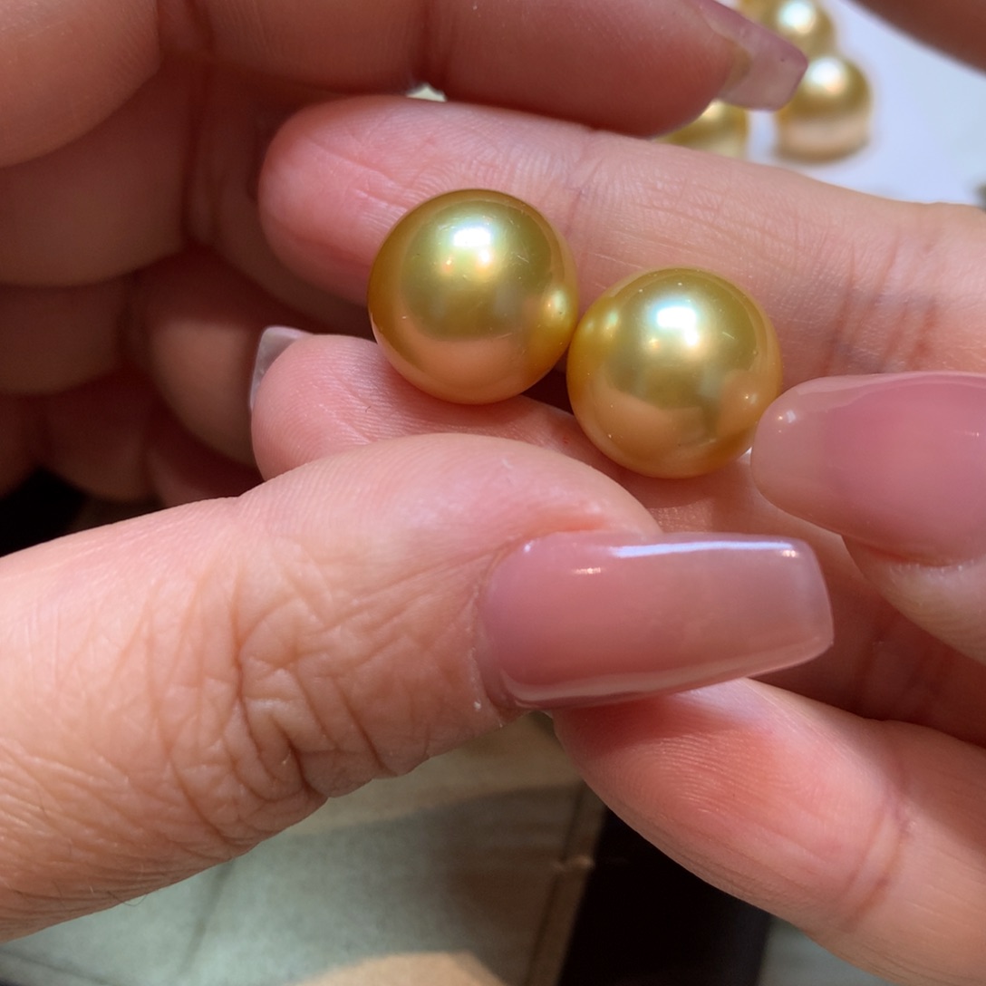 海水珍珠耳饰18K金镶嵌