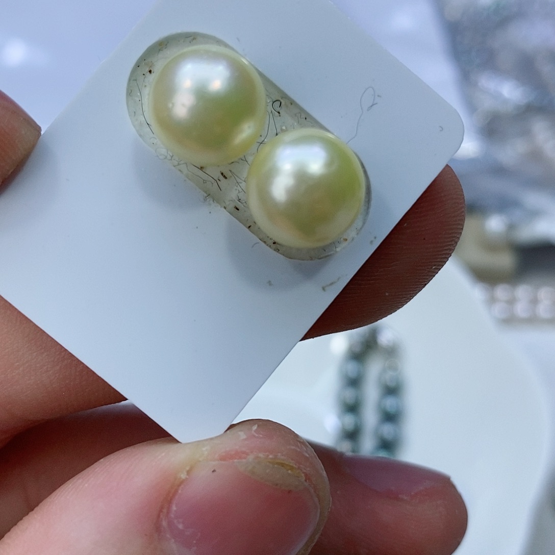 海水珍珠耳饰18K金镶嵌