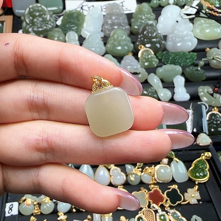 颈饰银S925镶嵌和田玉