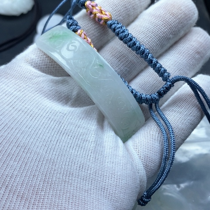 未镶嵌东陵石颈饰海**月