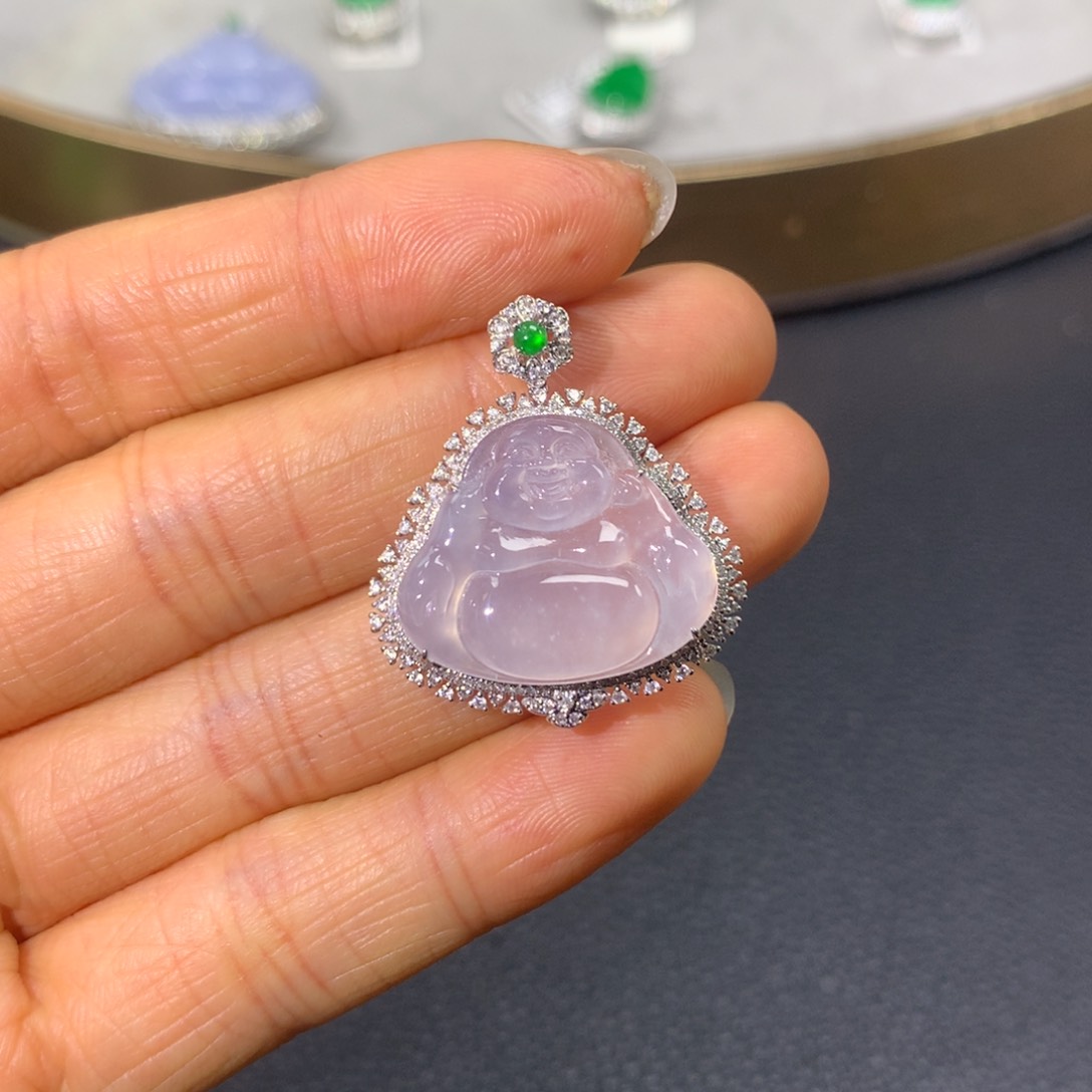 翡翠颈饰18K金镶嵌翡翠