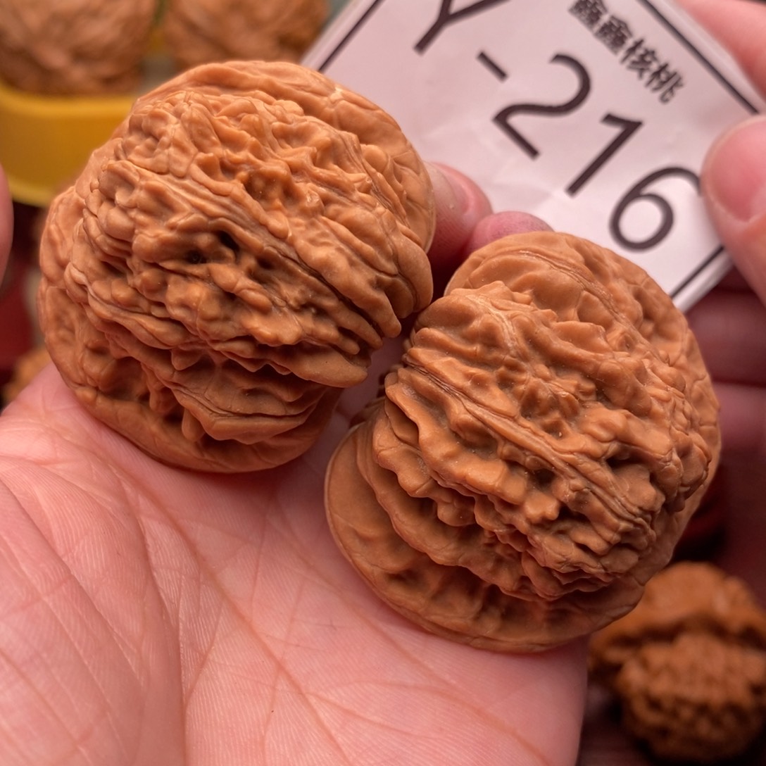 文玩核桃把件汉高楼45