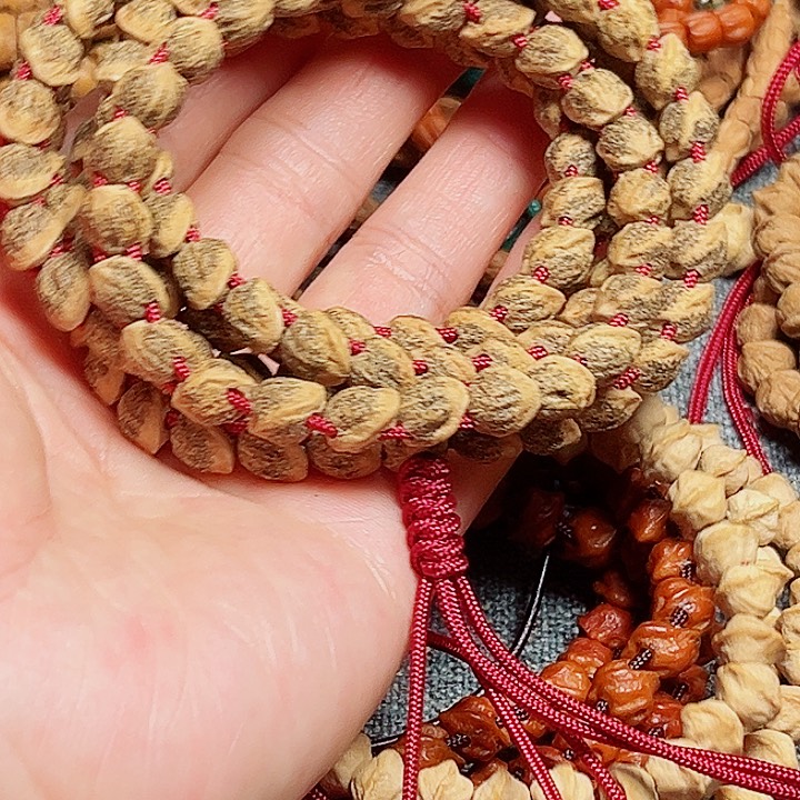 猪***柏香籽/百香籽吊坠