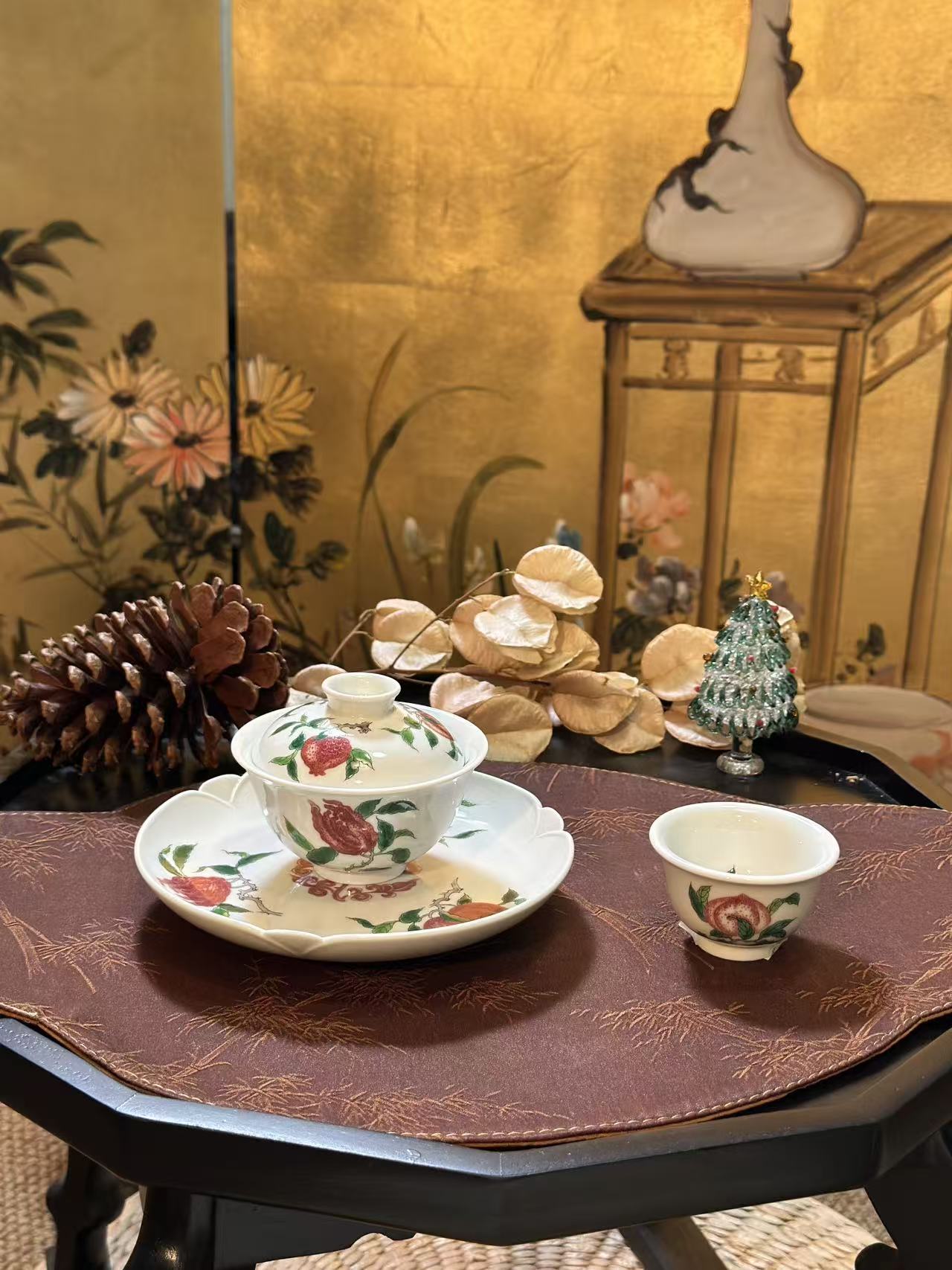 勤义堂 釉里红古彩三多套组