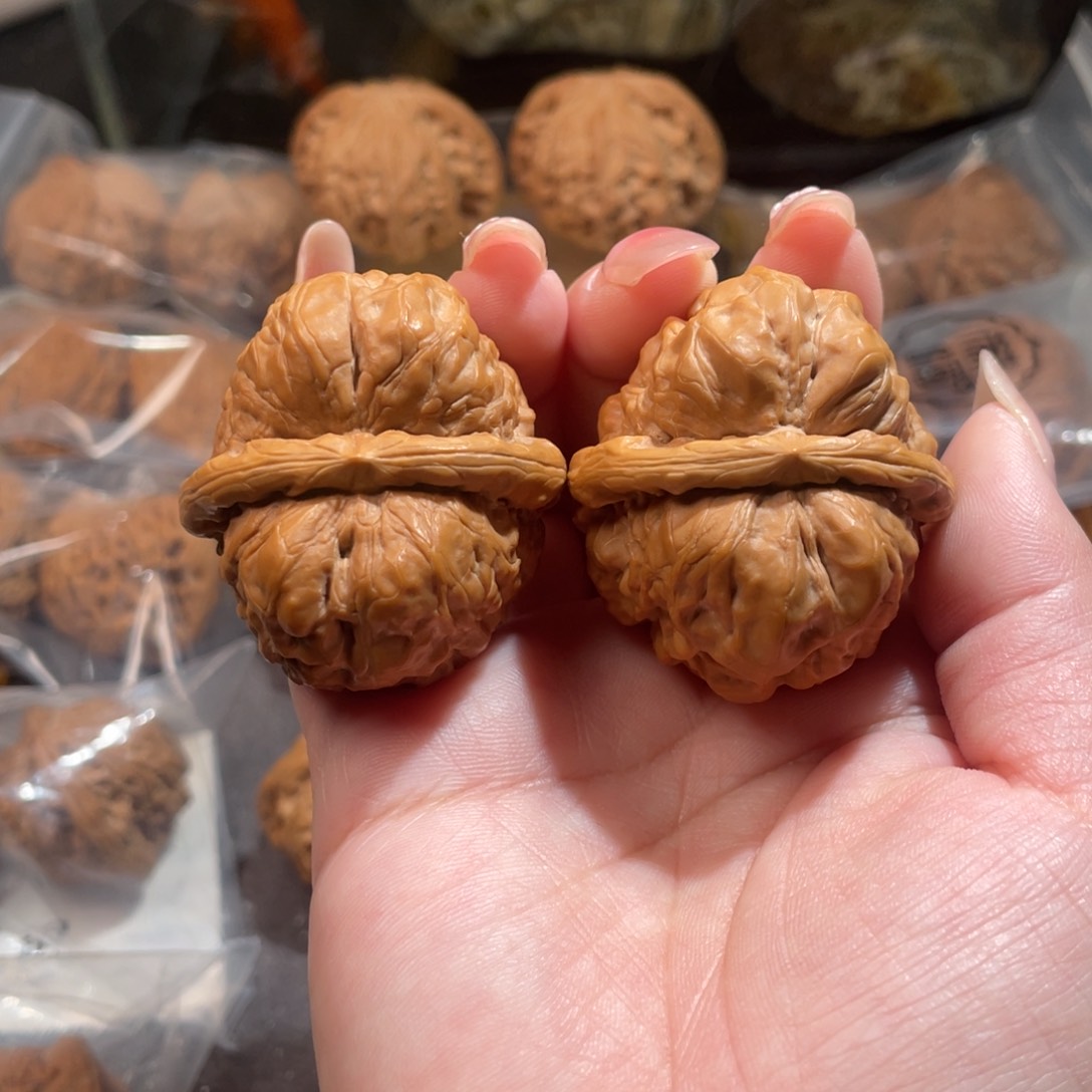 文玩核桃吊坠40蛤蟆头