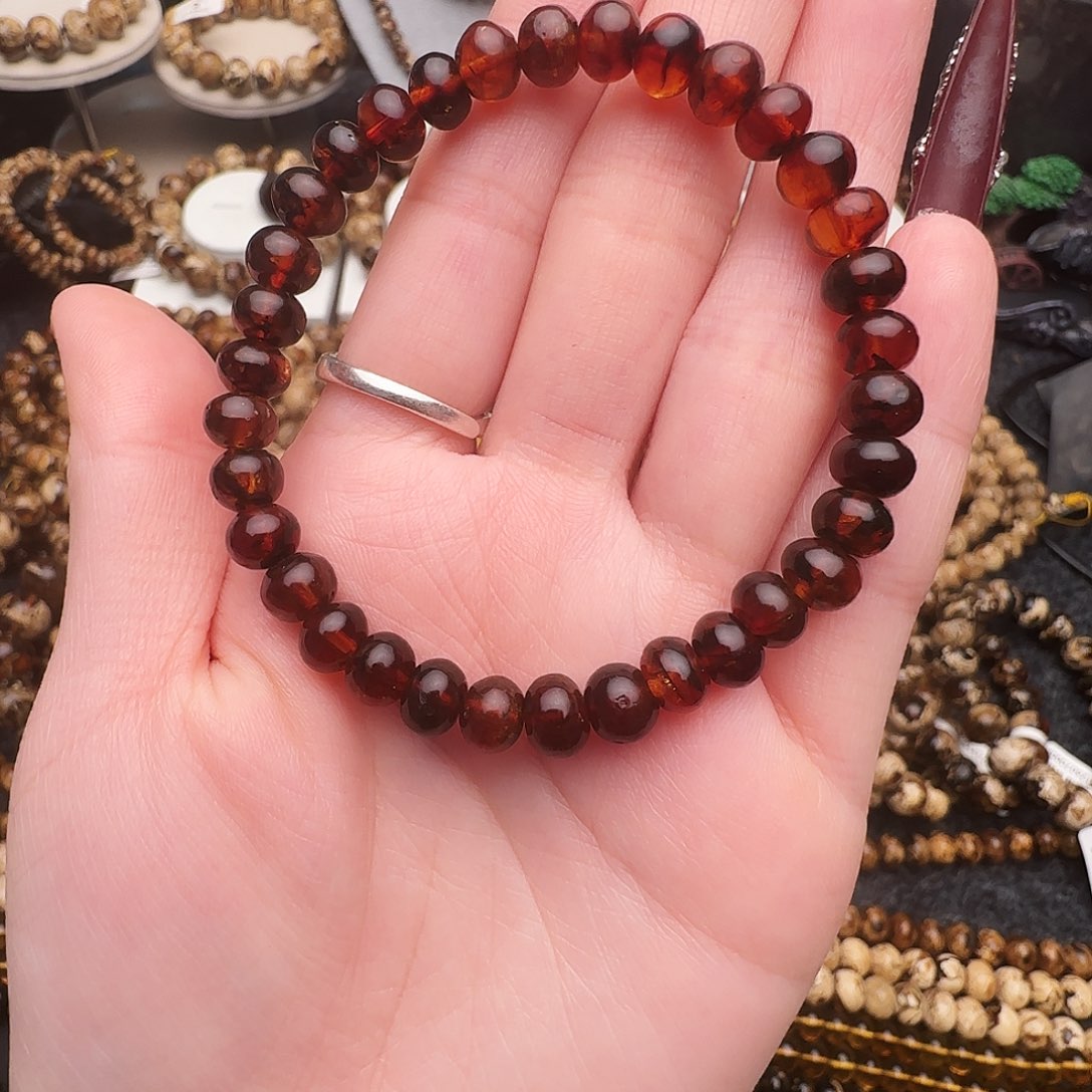 琥珀未镶嵌手链抚顺琥珀