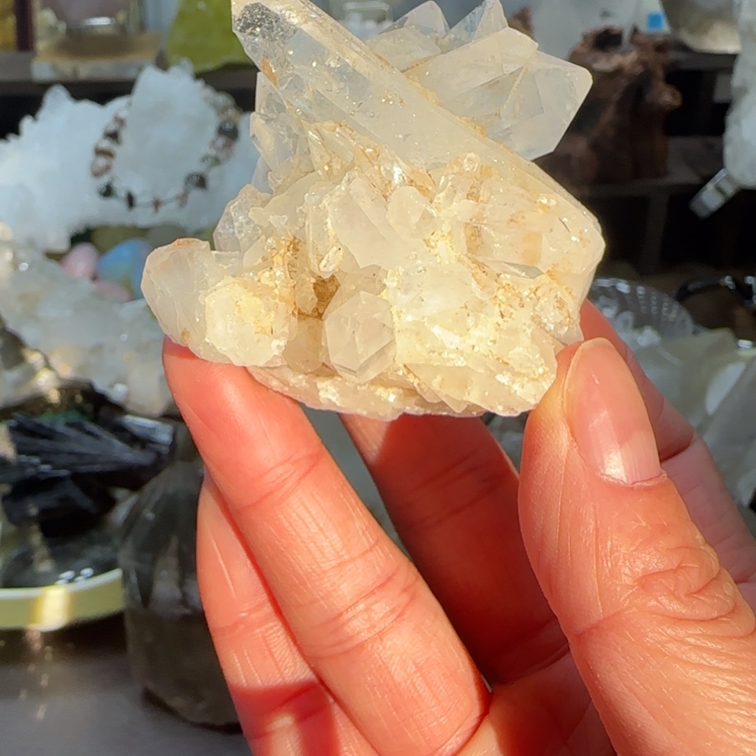 未镶嵌水晶车挂不退换晶簇