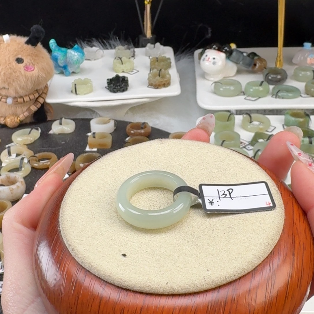 和田玉未镶嵌戒指o111奶蓝圆条18.0