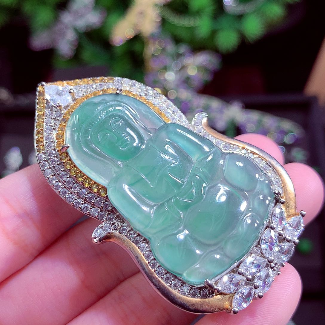 颈饰未镶嵌翡翠天然