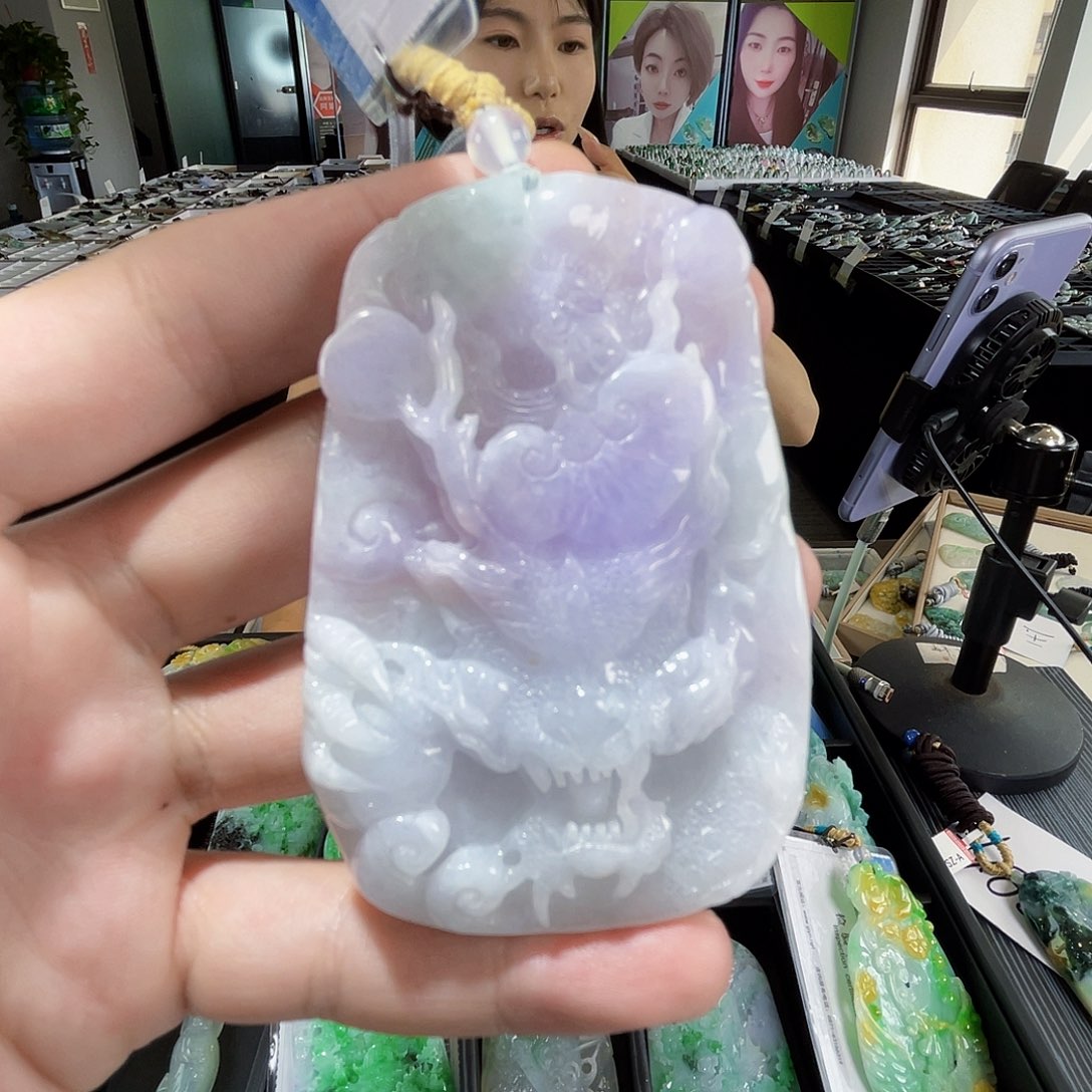 颈饰未镶嵌翡翠一