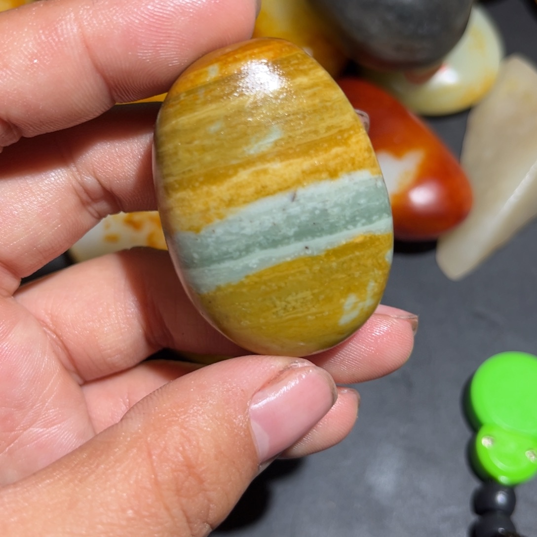 和田玉未镶嵌珠宝奇石