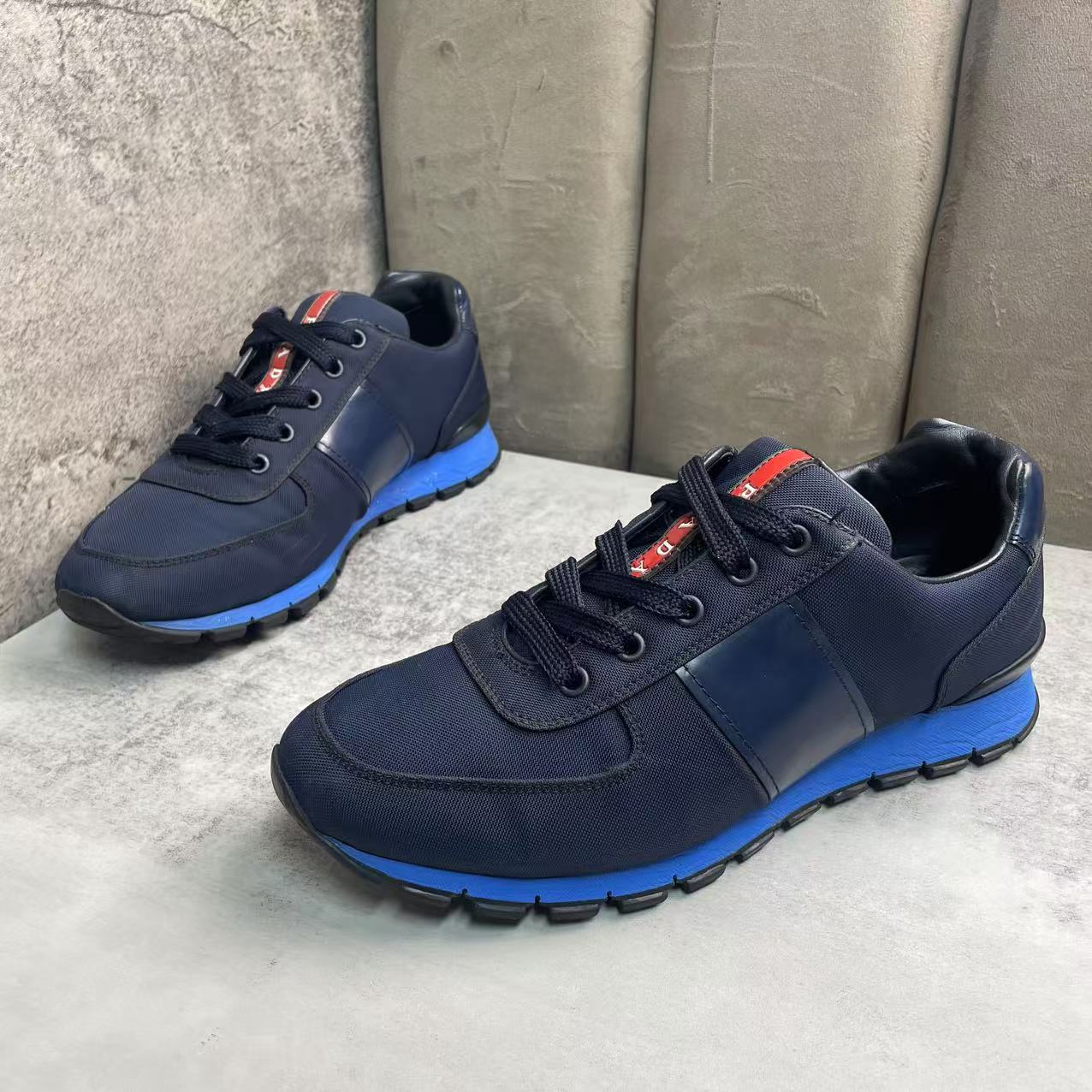95新 Prada/普拉达 蓝色帆布网面舒适百搭透气休闲运动鞋/40码