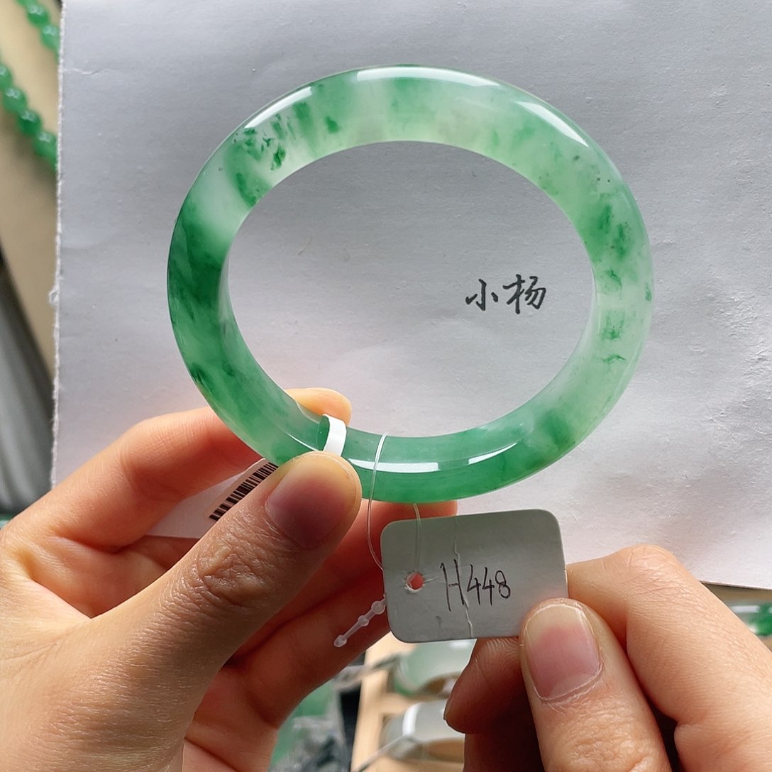 石英质玉手镯5556未镶嵌