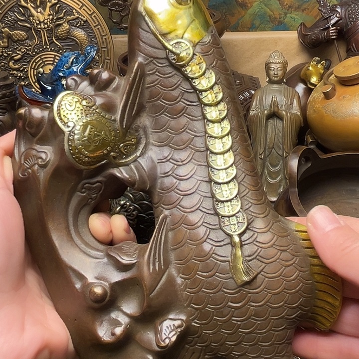 精美铜器批发档口