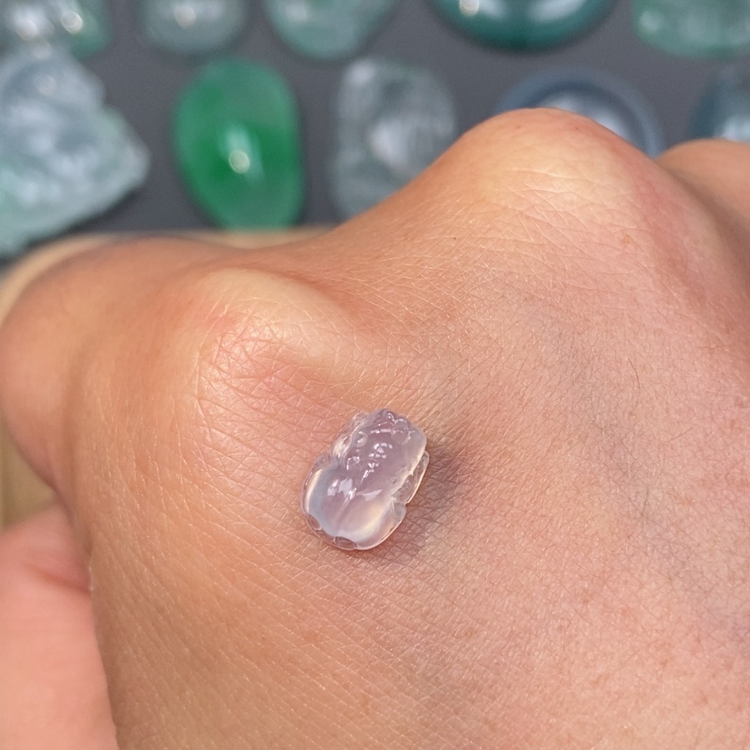 翡翠颈饰未镶嵌貔貅