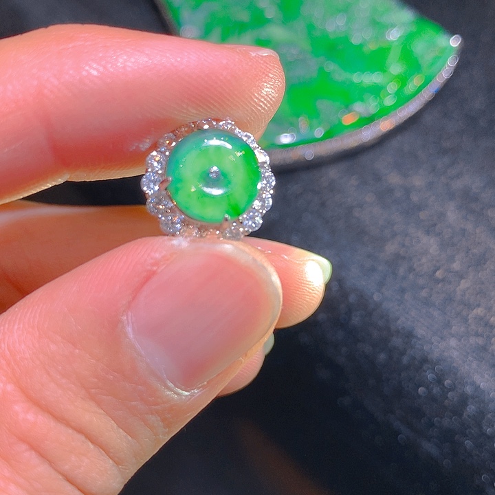 【闪购商品】翡翠颈饰银S925镶嵌翡翠