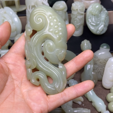 老***人未镶嵌和田玉把件