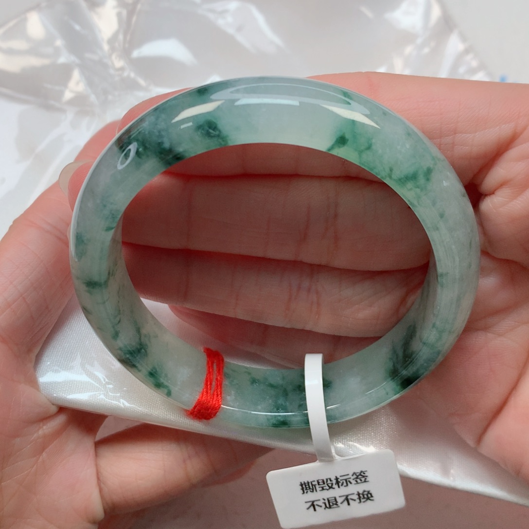 翡翠手镯未镶嵌54.5圈 冰飘海藻绿花 冰胶润 特色
