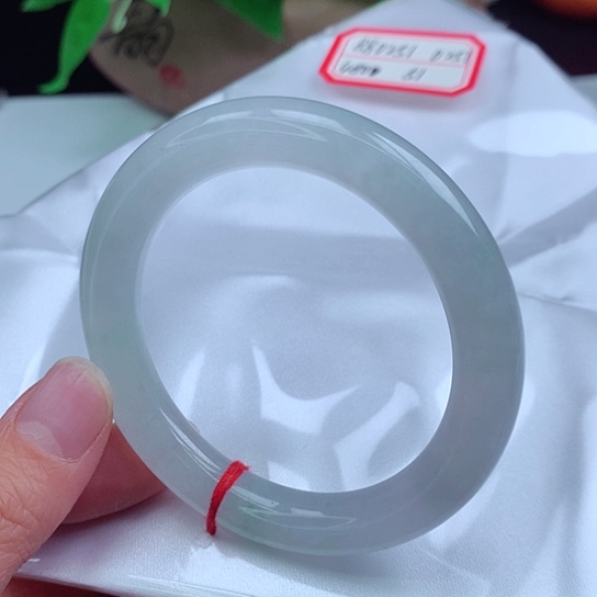 翡翠手镯未镶嵌    圆条51 冰飘花