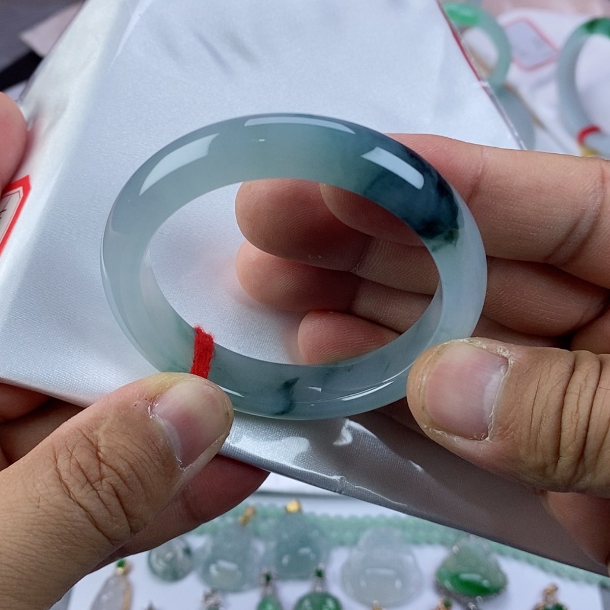 【闪购商品】未镶嵌手镯翡翠