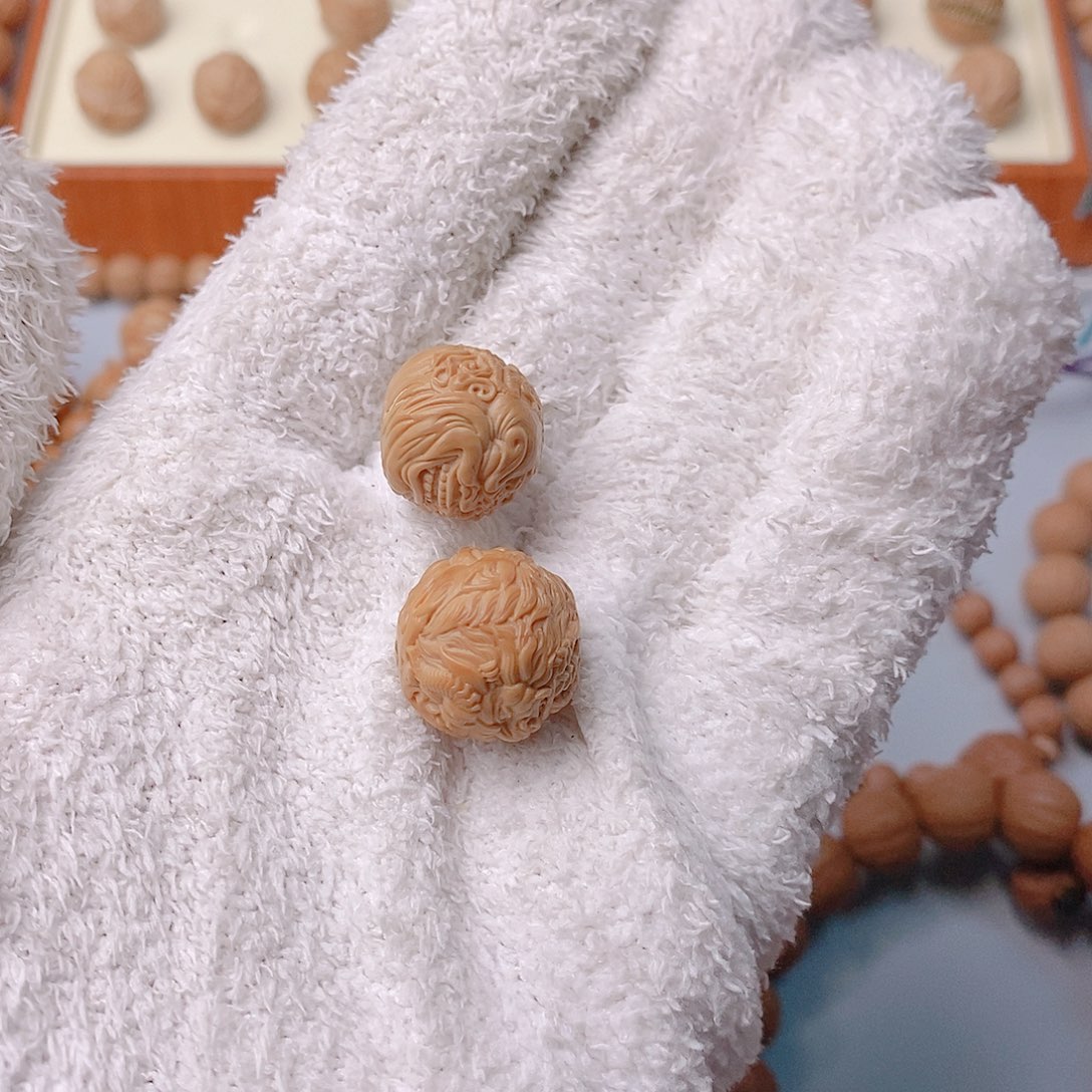 y***y核桃雕刻……………………………………