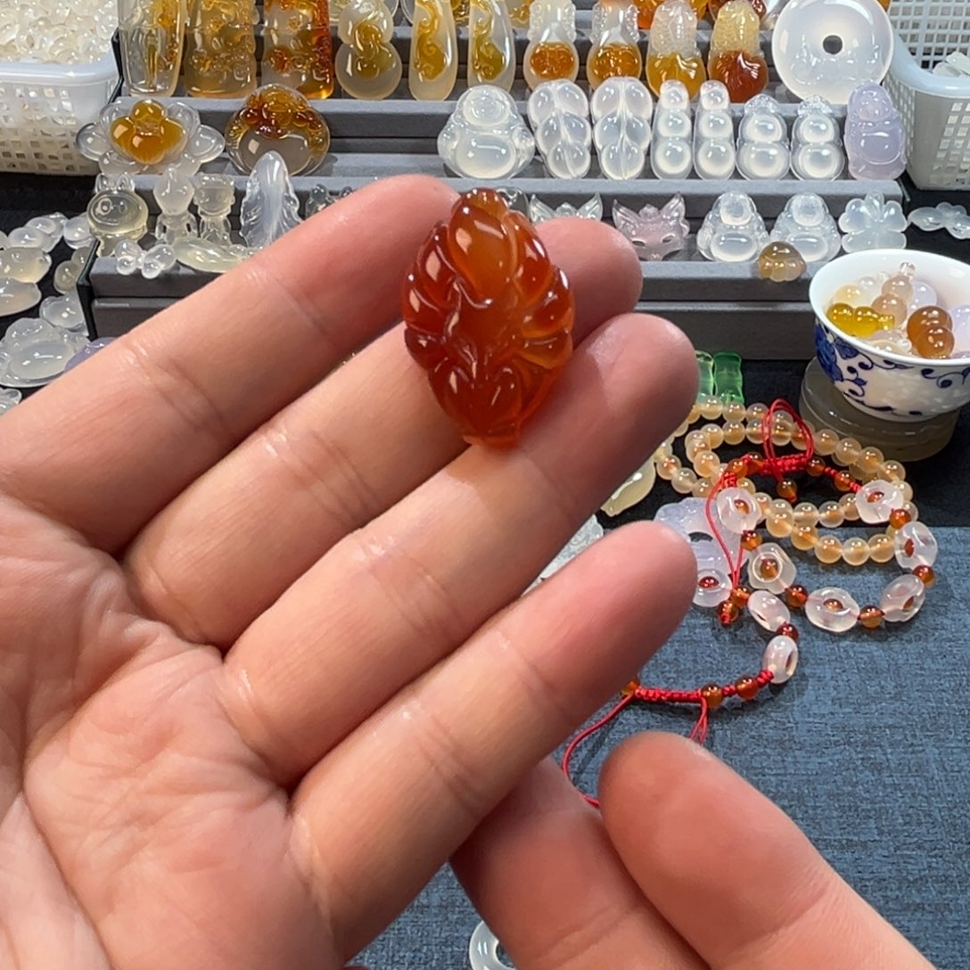 玛瑙/玉髓未镶嵌颈饰