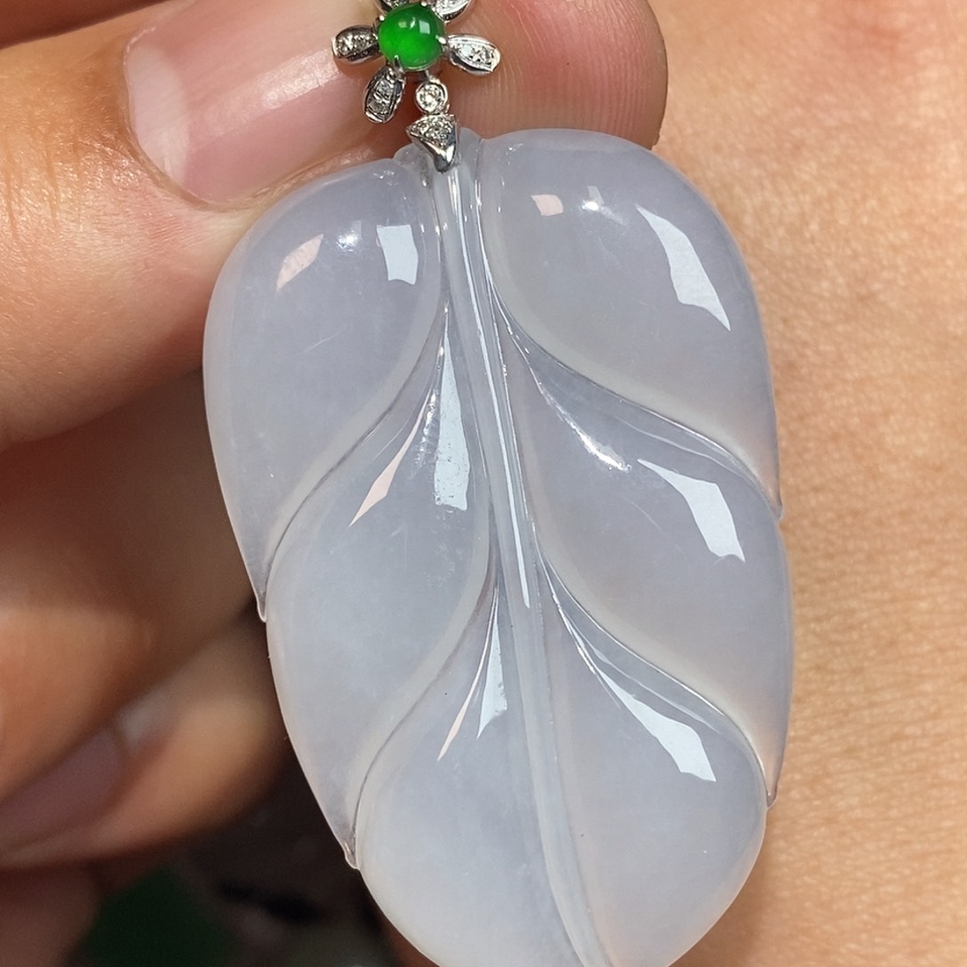 翡翠颈饰18K金镶嵌叶子