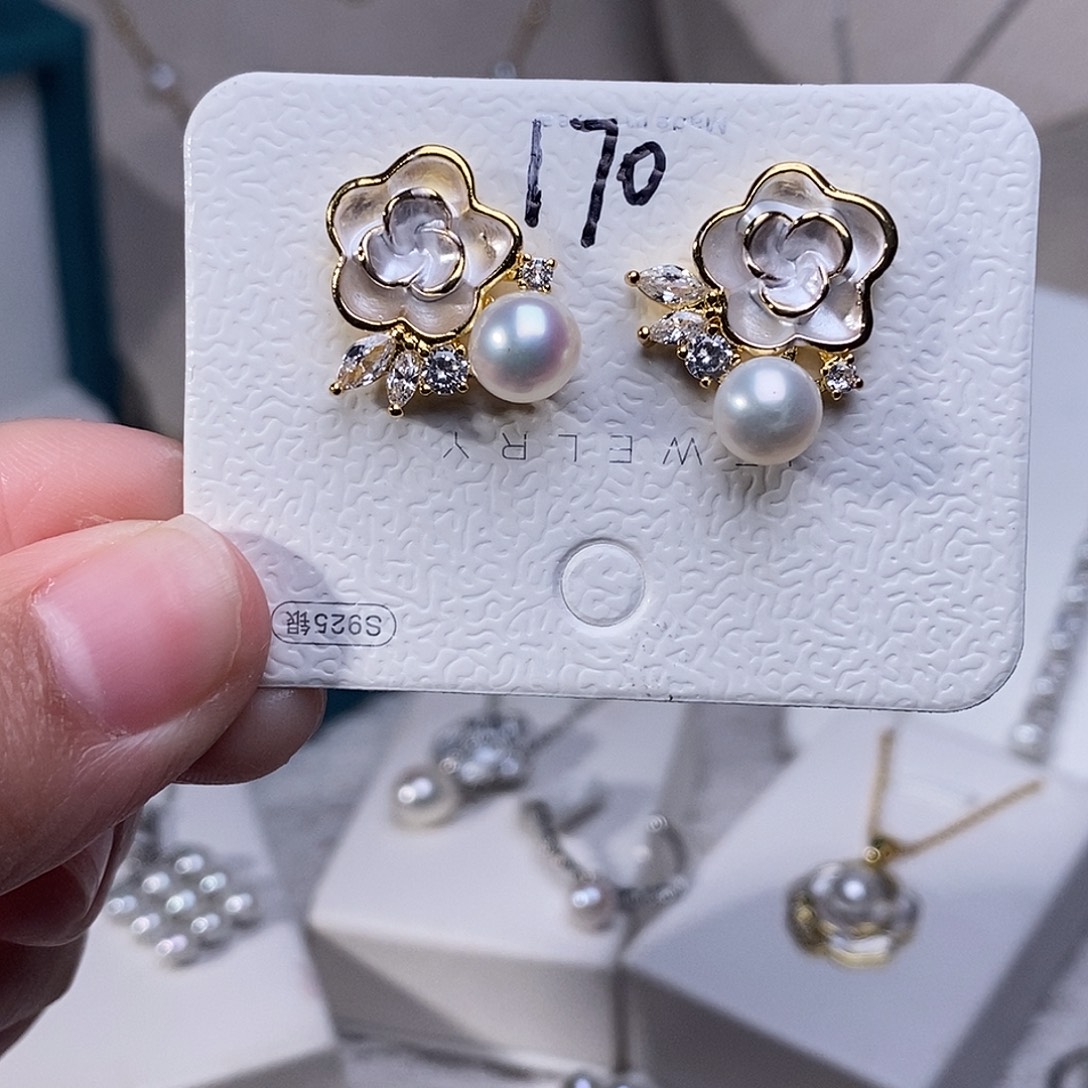 银S925镶嵌淡水珍珠耳饰