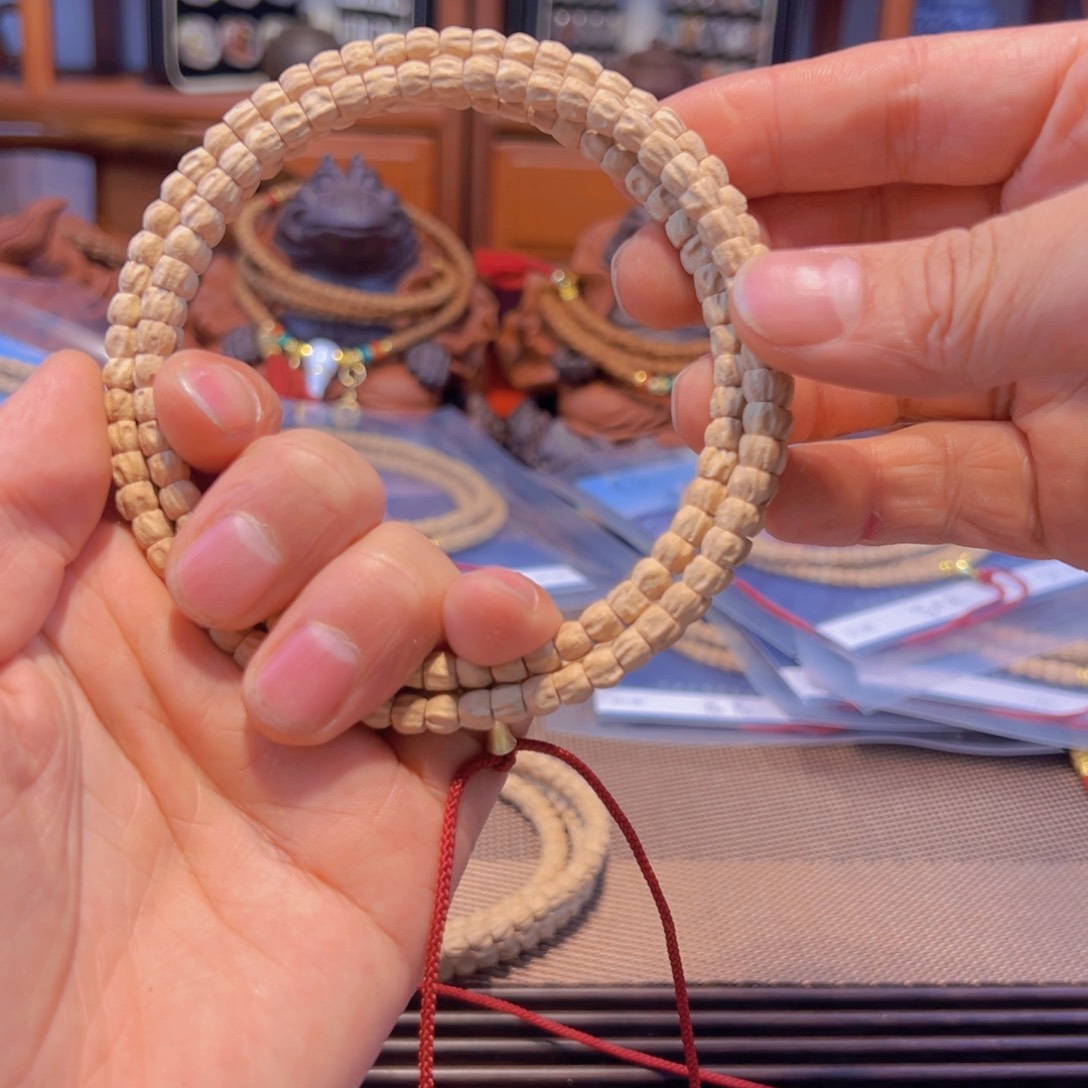 柏香籽/百香籽吊坠雲*