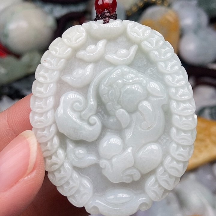 颈饰未镶嵌翡翠 翡翠