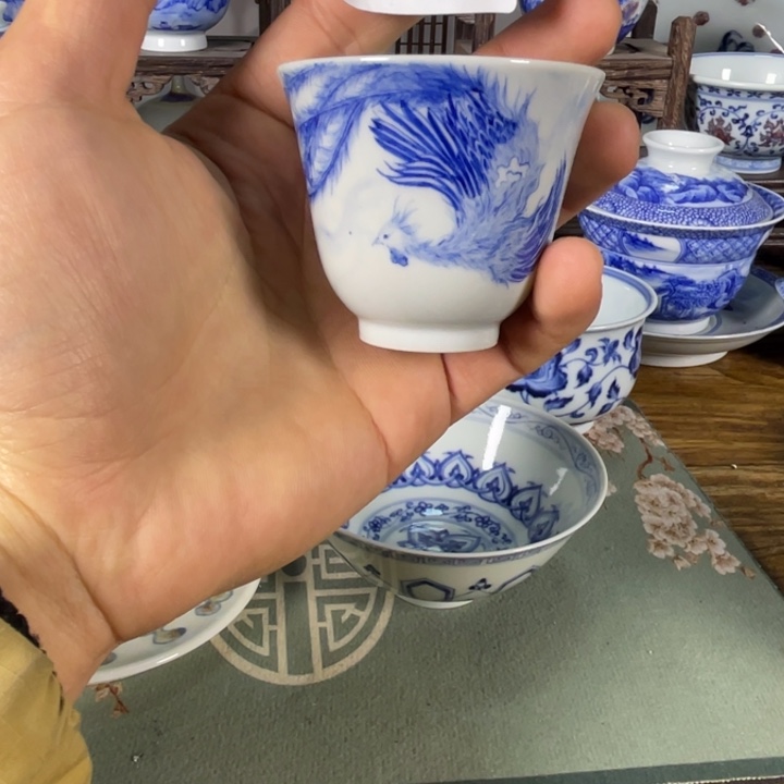景德镇陶瓷青花主人杯