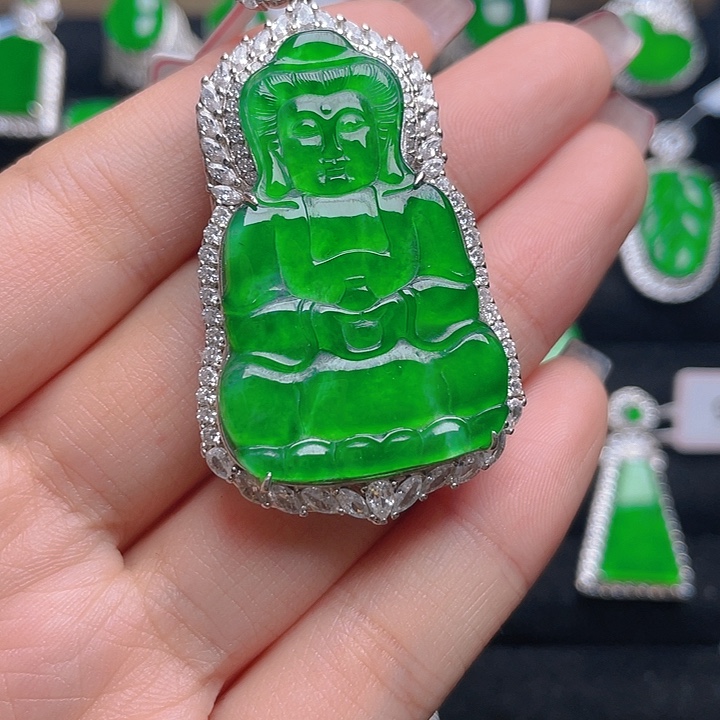 翡翠颈饰银S925镶嵌观音