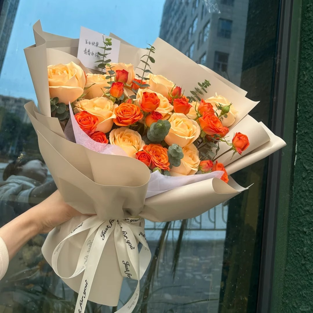 香槟玫瑰向日葵鲜花向日葵女友毕业花束生日配送花束鲜花