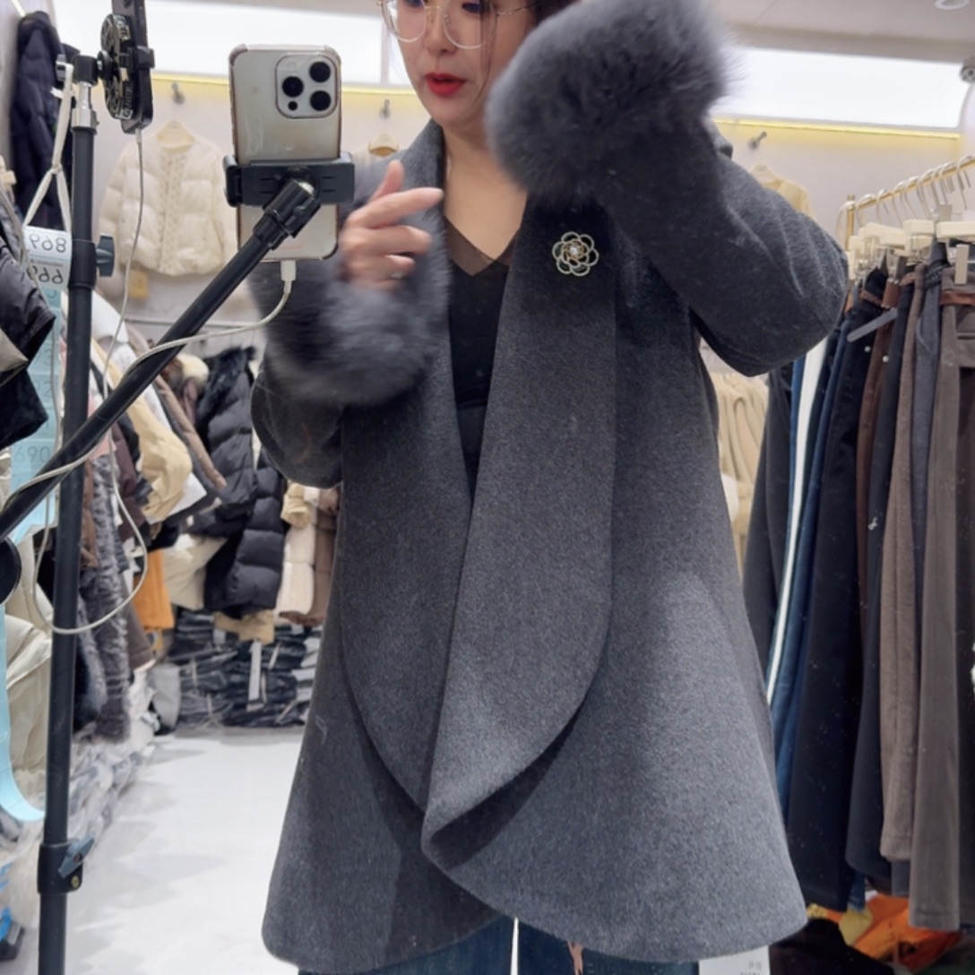 贝壳资金到135斤之内穿灰色的