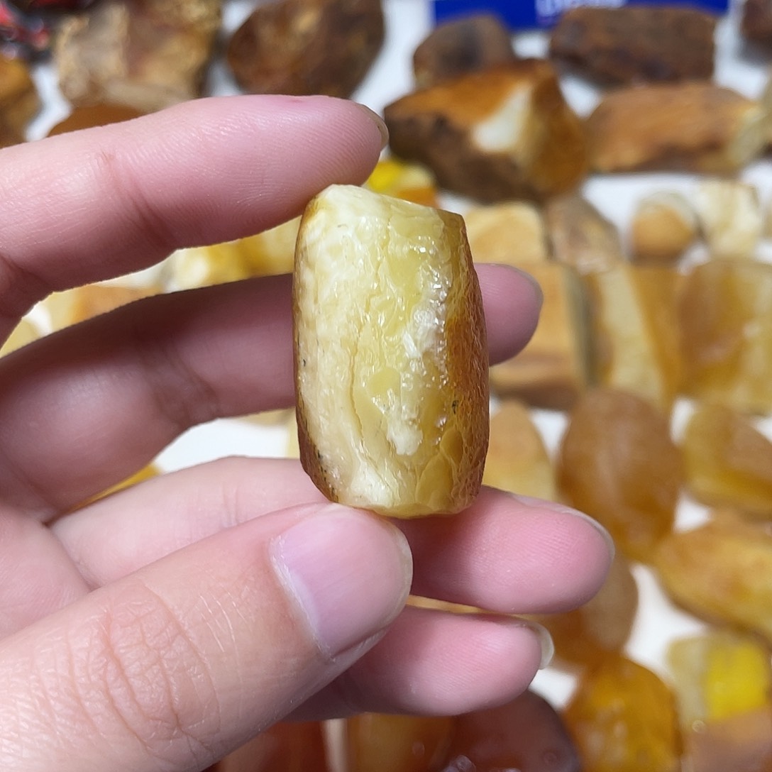 定制琥珀未镶嵌原矿琥珀