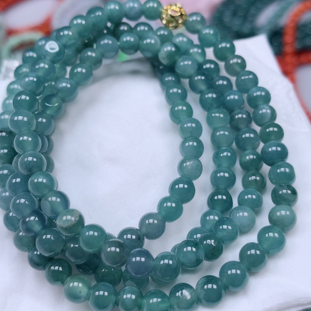 翡翠未镶嵌颈饰珠子