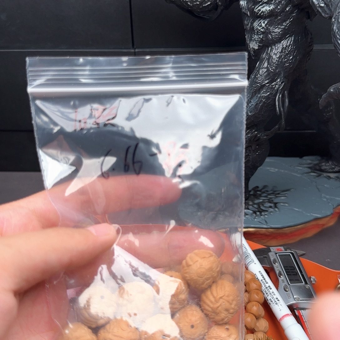 吊坠猴头核桃象神素
