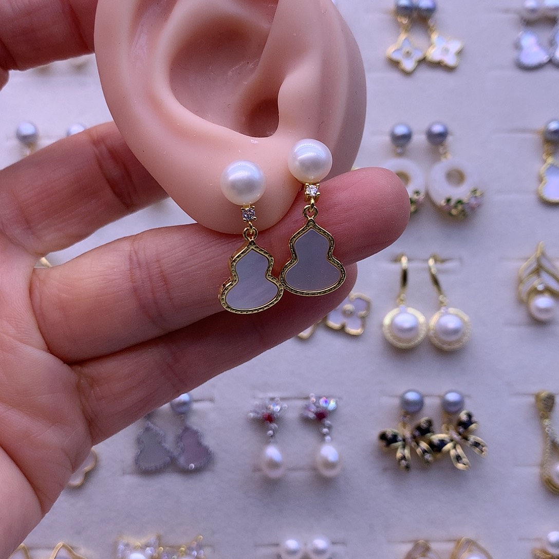 淡水珍珠耳饰合金