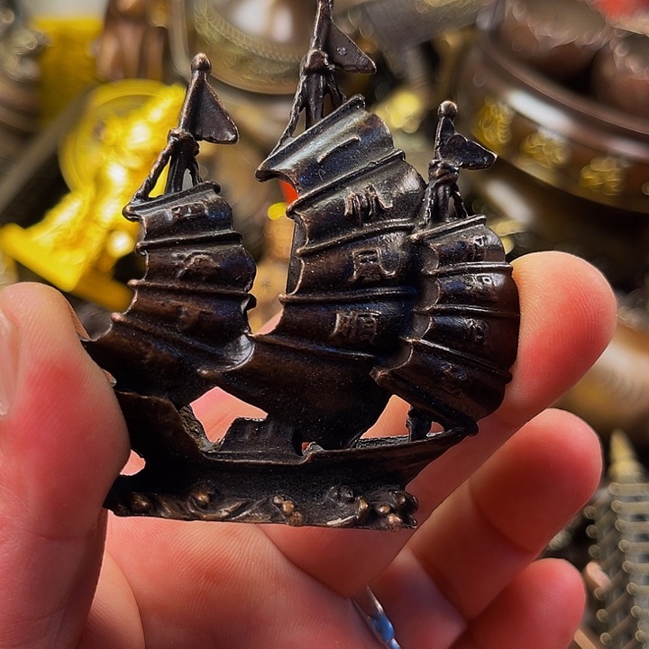 精美铜器精美铜器 