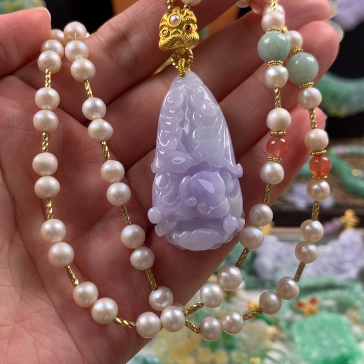 翡翠未镶嵌颈饰吊坠