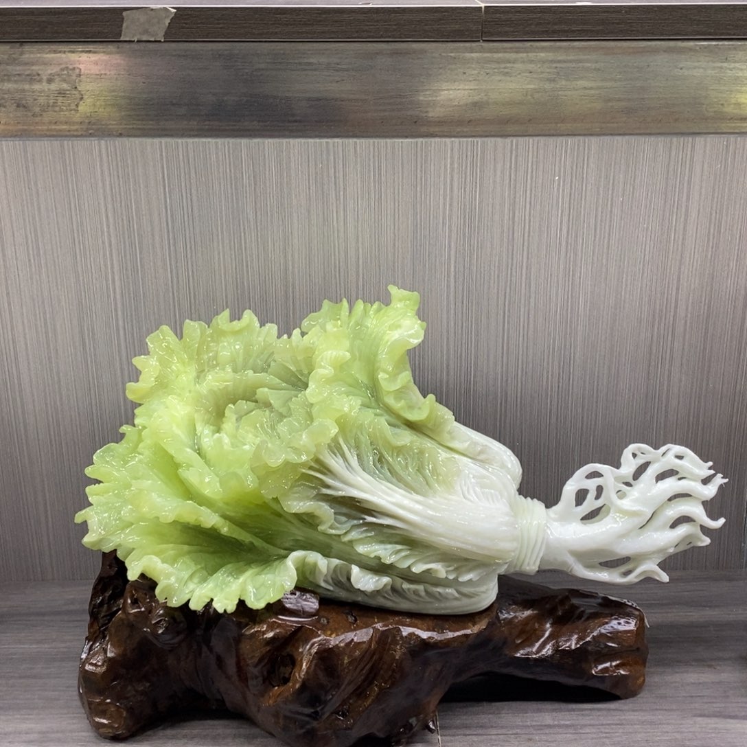 蛇纹石玉未镶嵌珠宝奇石