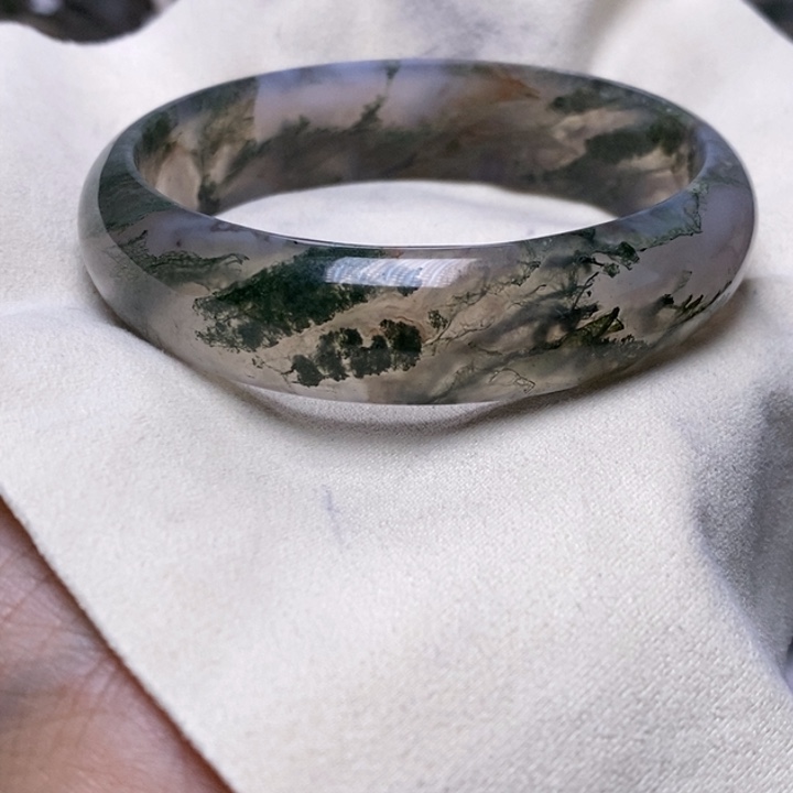 玛瑙/玉髓手镯未镶嵌?****