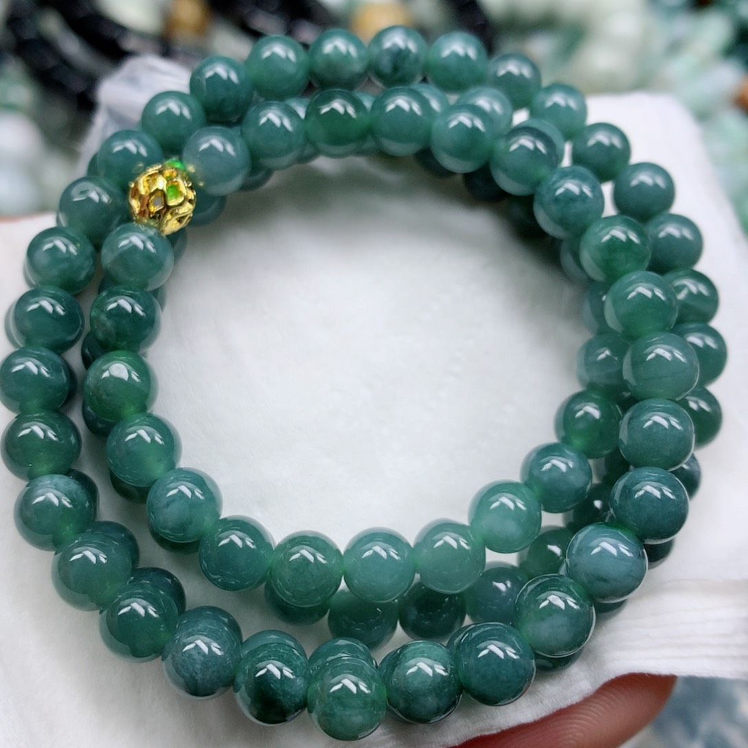 翡翠颈饰未镶嵌手串