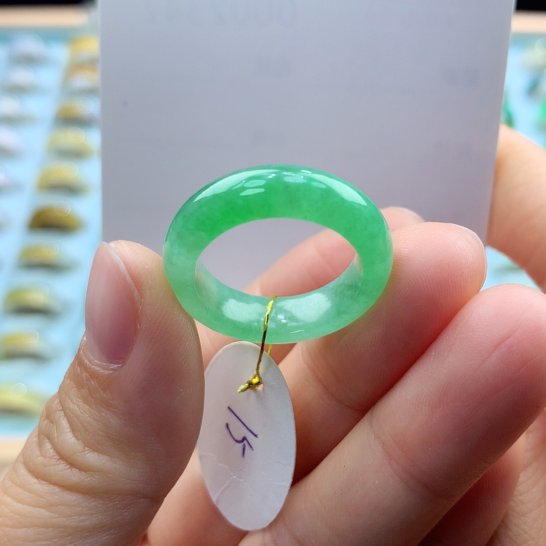 翡翠戒指未镶嵌15圈