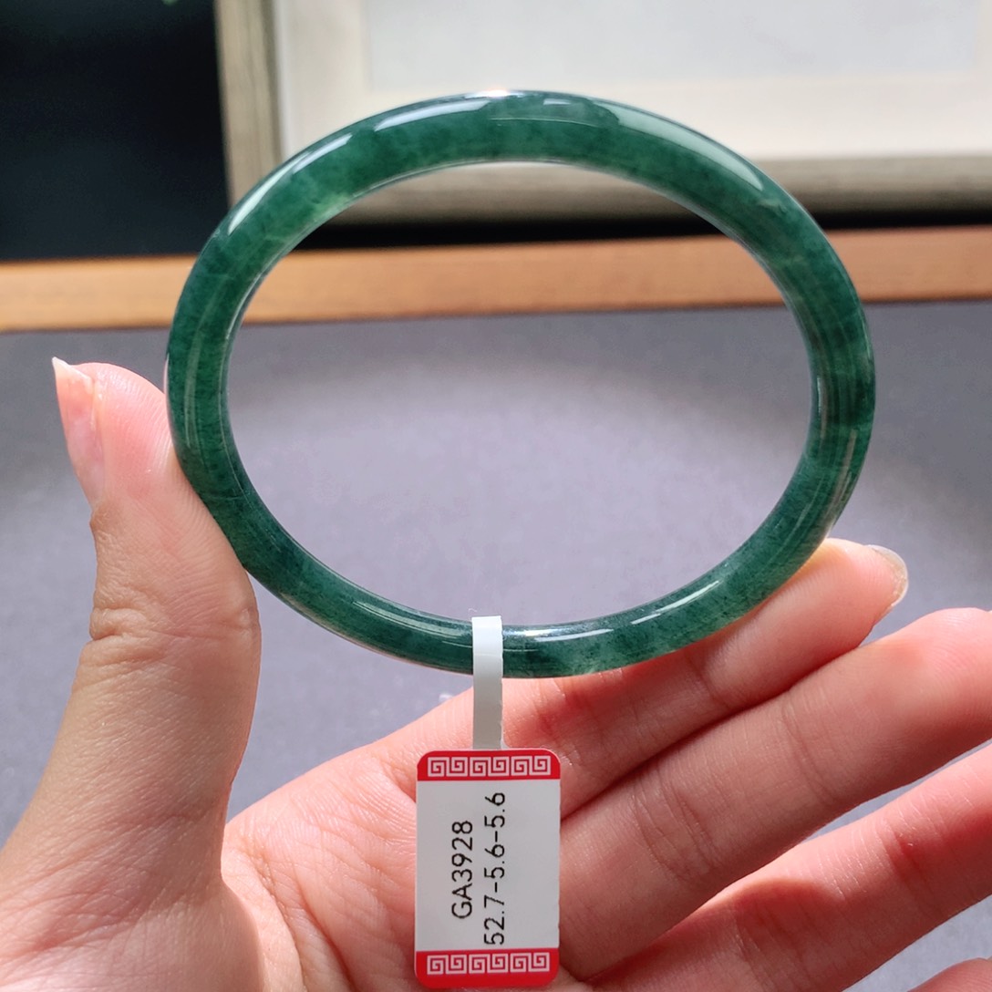 翡翠手镯未镶嵌天然翡翠手镯叮当镯